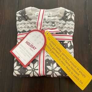 Pottery Barn Kids Holiday Winter Fairisle Pajama Size 6-12 months, NWOT